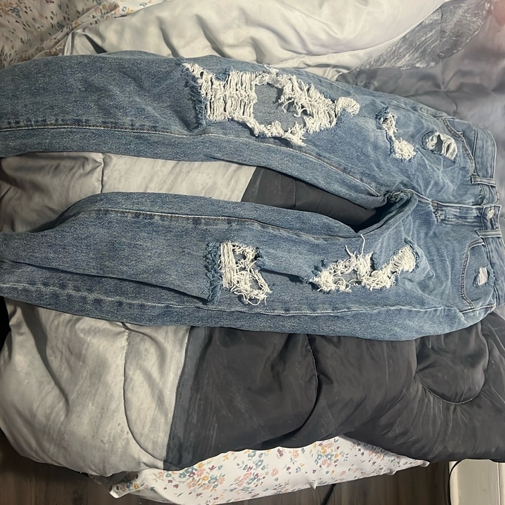 They stretchy  they make your butt look big and they are comfy